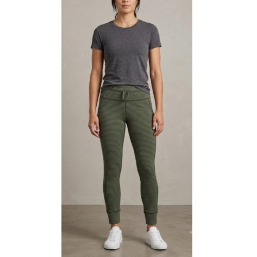Vuori Women's Green‎ Striped Stretch Athletic Leggings Size M NWT